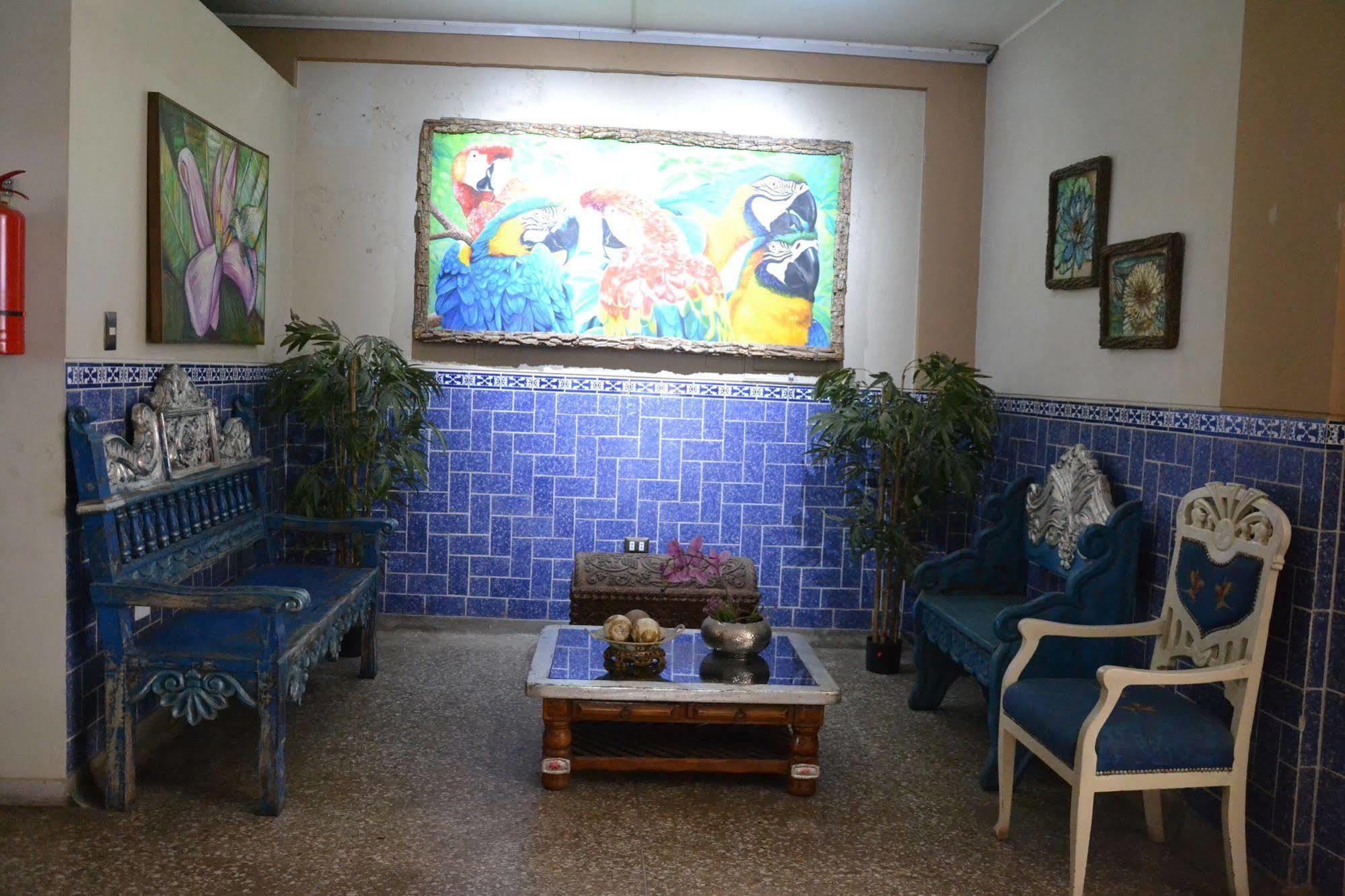 Hotel Suyox Tarapoto Kültér fotó
