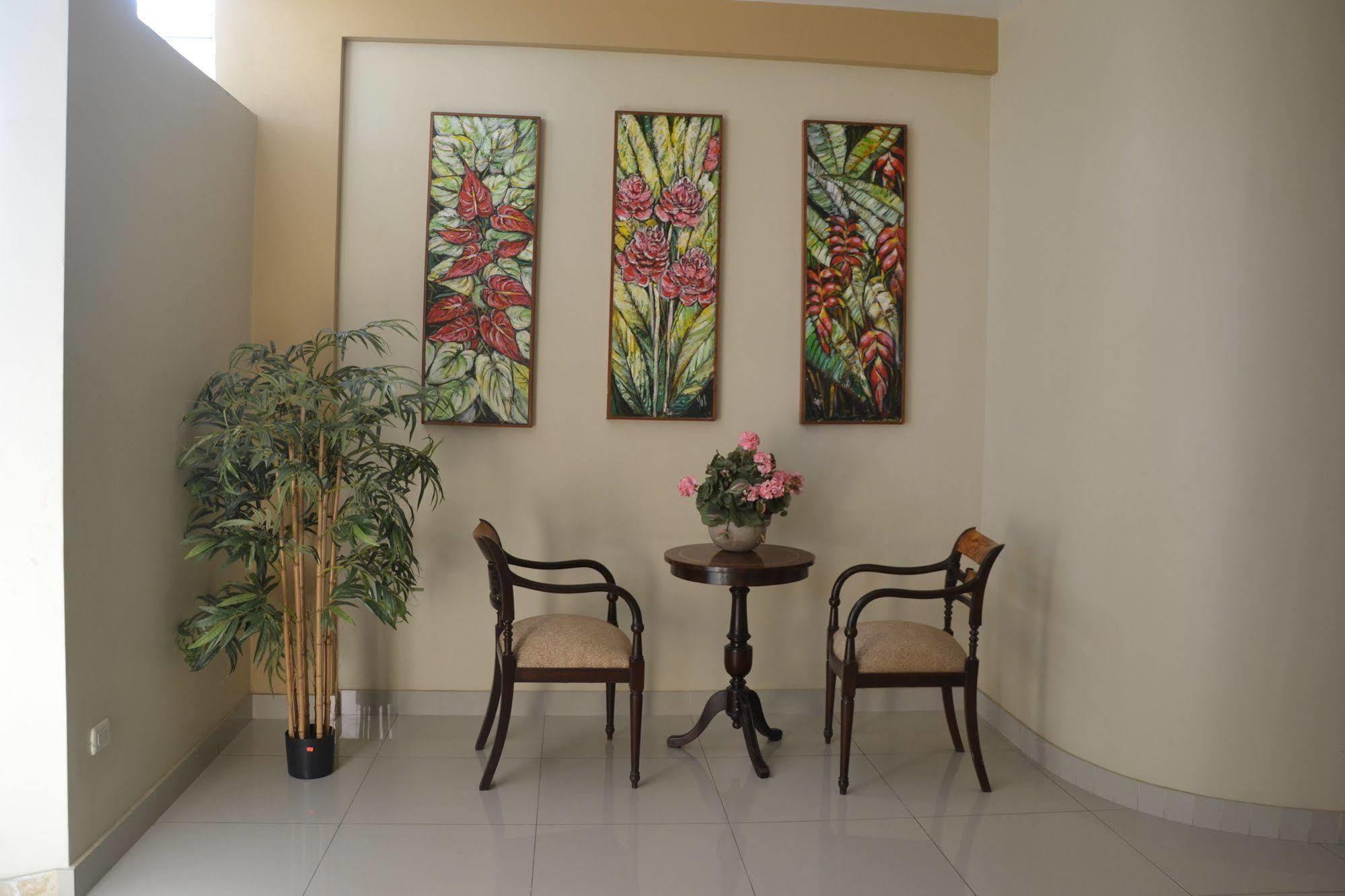 Hotel Suyox Tarapoto Kültér fotó